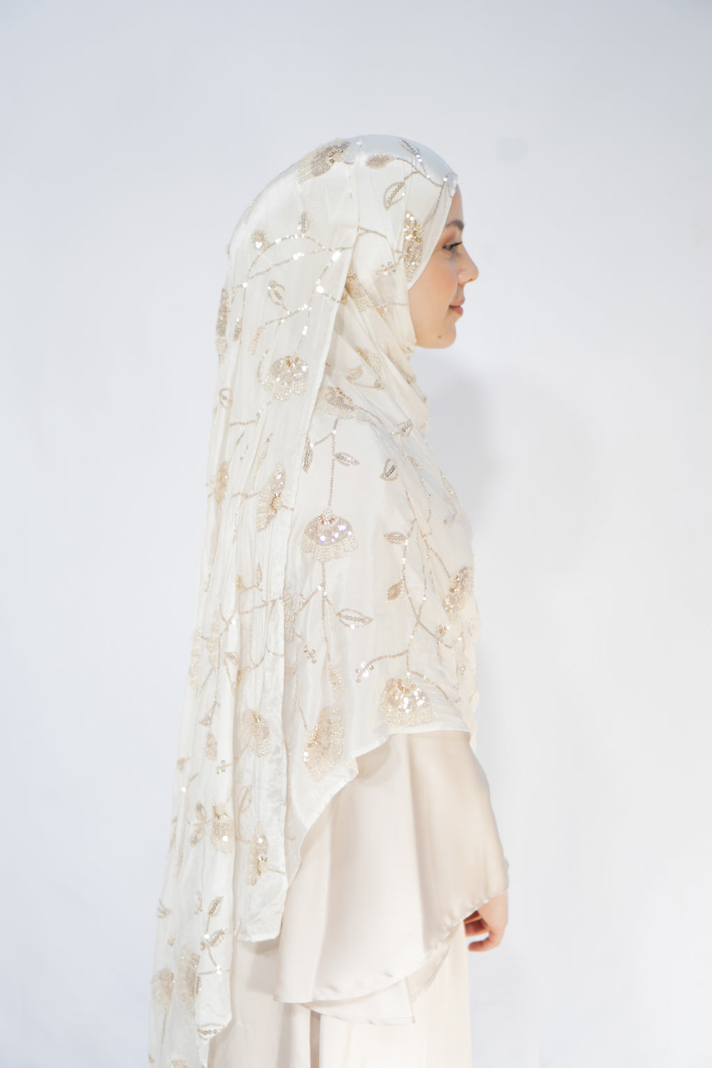 Zaara Schal in Ivory von ZADHYA