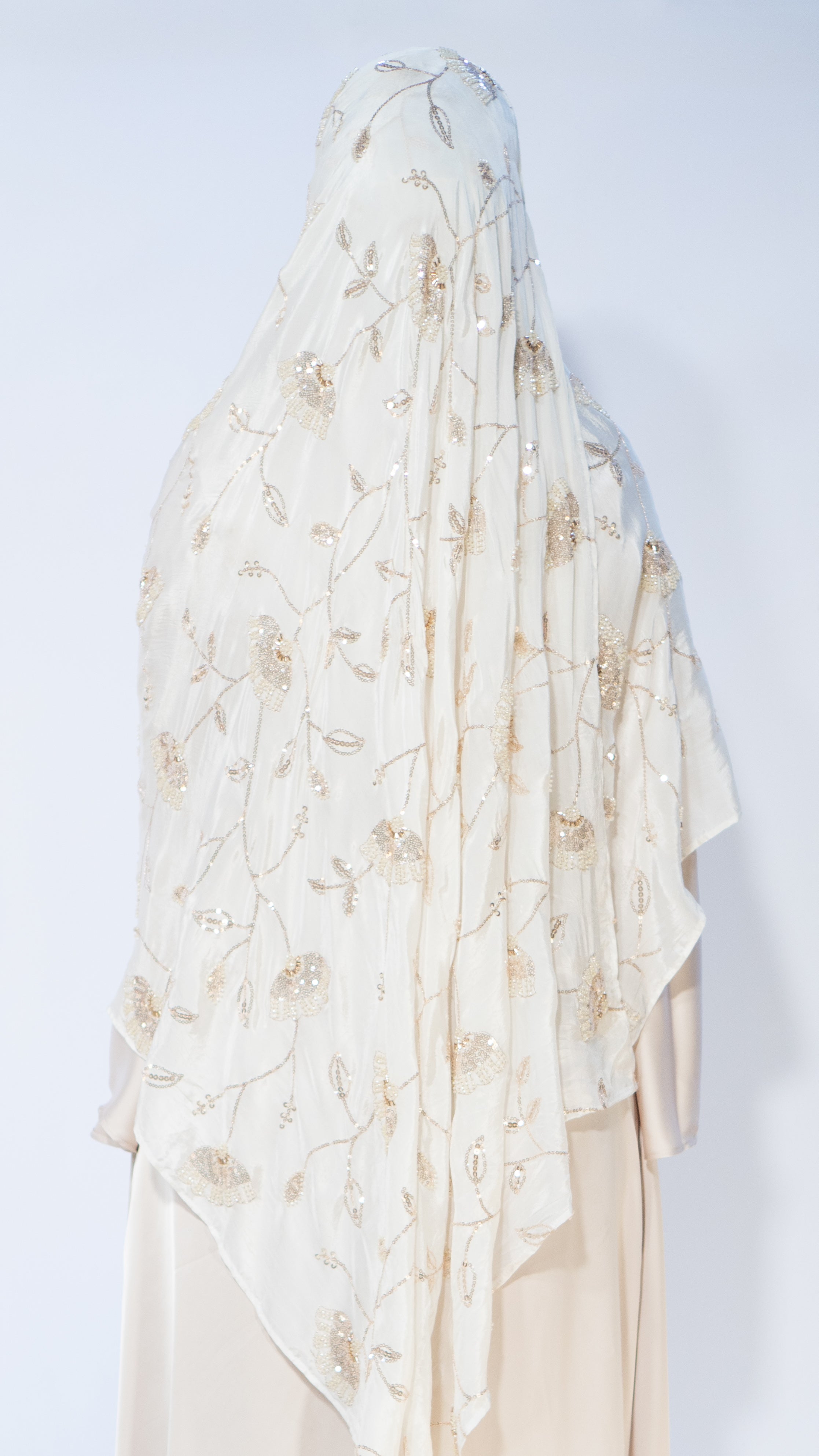 Zaara Schal in Ivory von ZADHYA